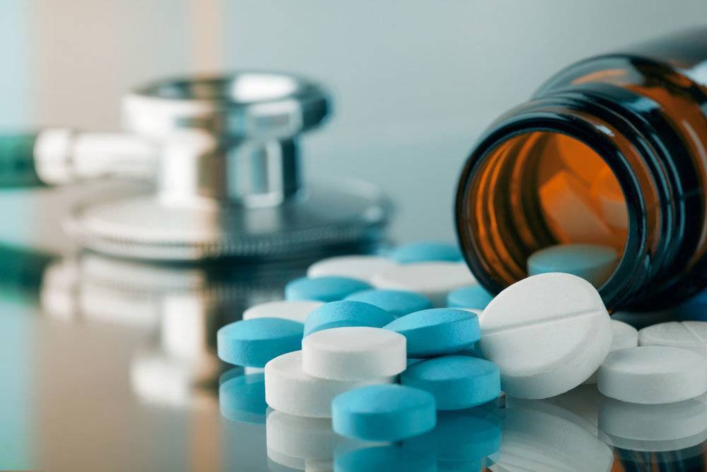 Выросло число сообщений о побочных эффектах от лекарств, проданных в Латвии
