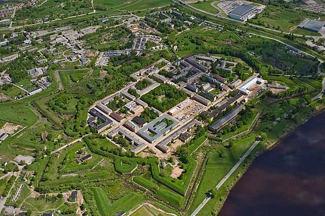 Даугавпилсская крепость примет участие в Днях исторических парков и садов
