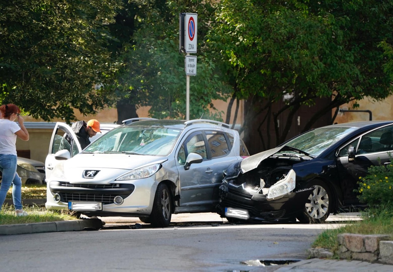 В аварии на ул. Парадес пострадали несовершеннолетние пассажиры