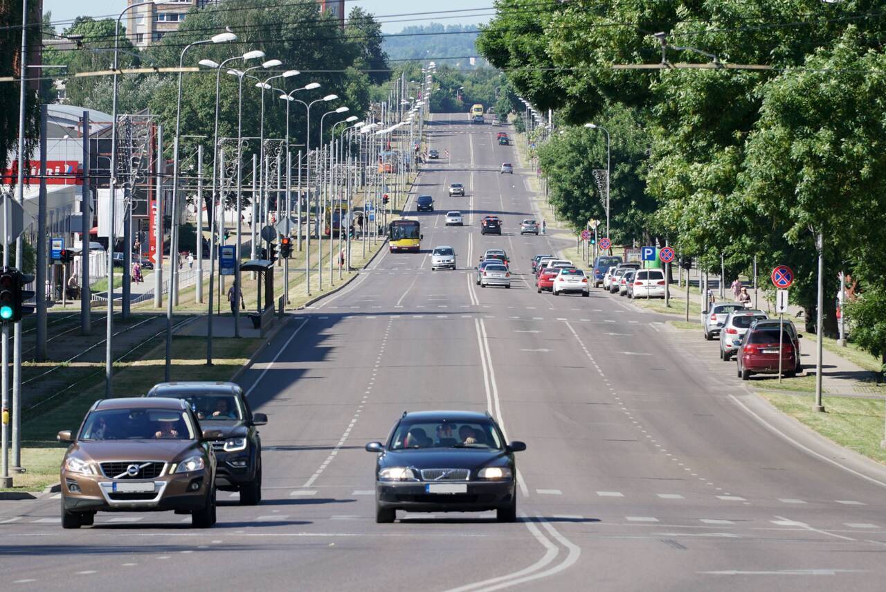 На пути к безопасности: две трети водителей Латвии превышают скорость