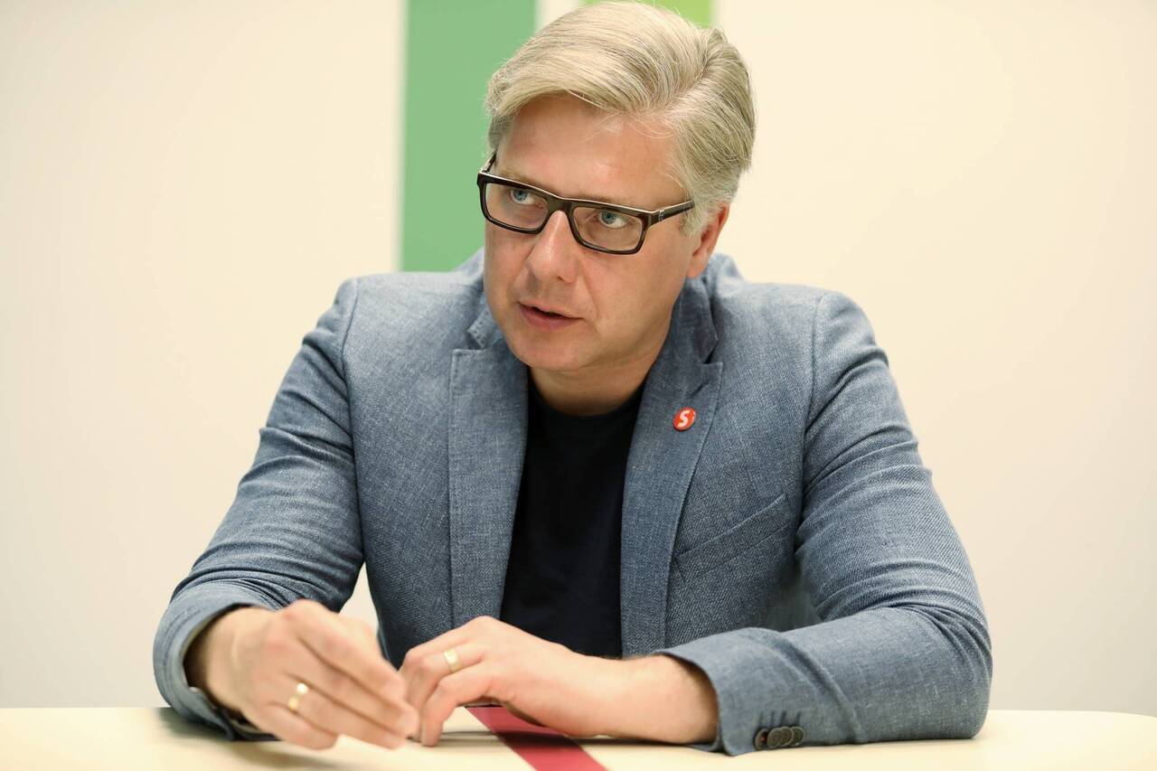 Нил Ушаков: «Комитету по петициям придется вернуться к вопросу по ВНЖ в Латвии»