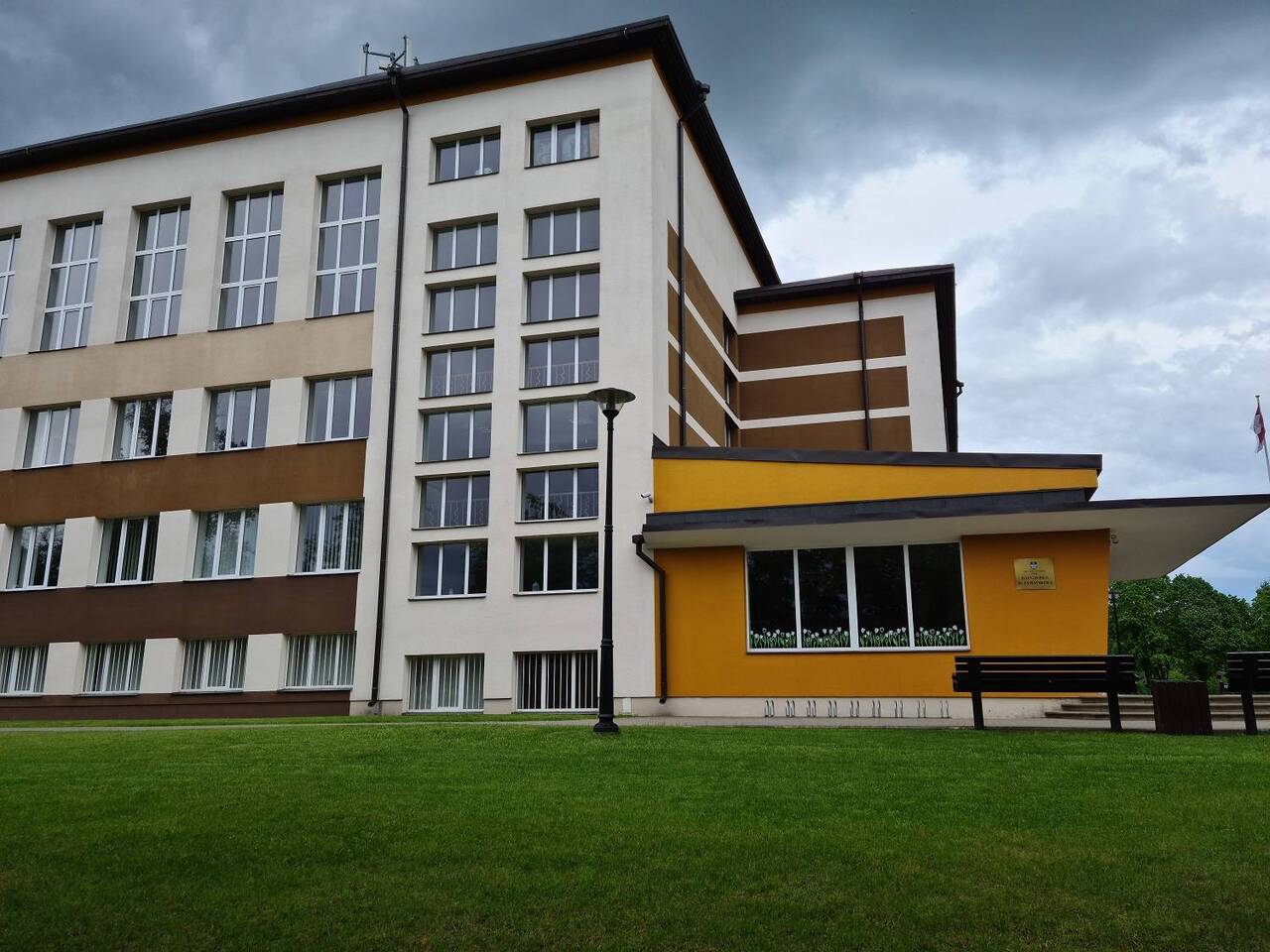 1 августа в Латвии закрылись семь учебных заведений