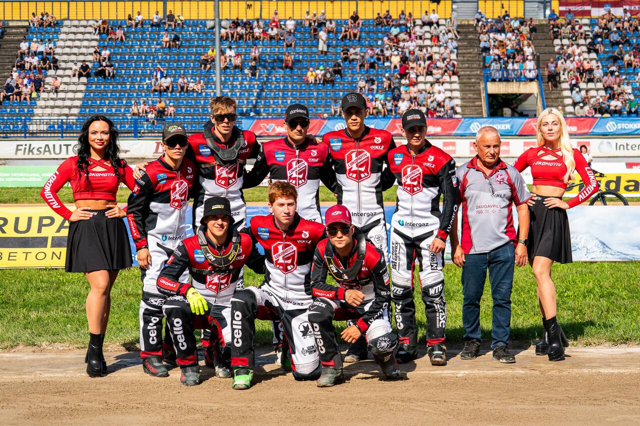 Азиялық гей порно Орыс аналар мен әкелер порно