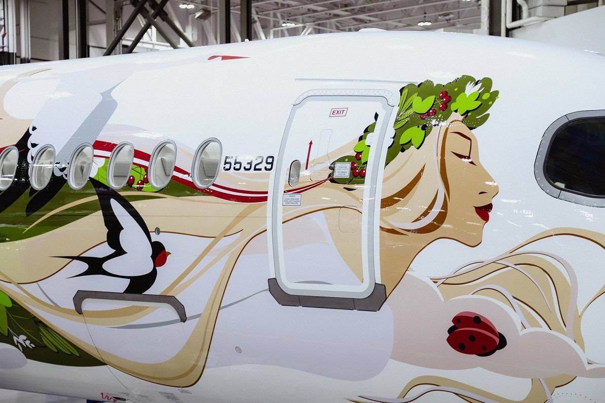 AirBaltic letala po novem nosijo imena baltskih mest, prvo letalo poimenovano po Rigi