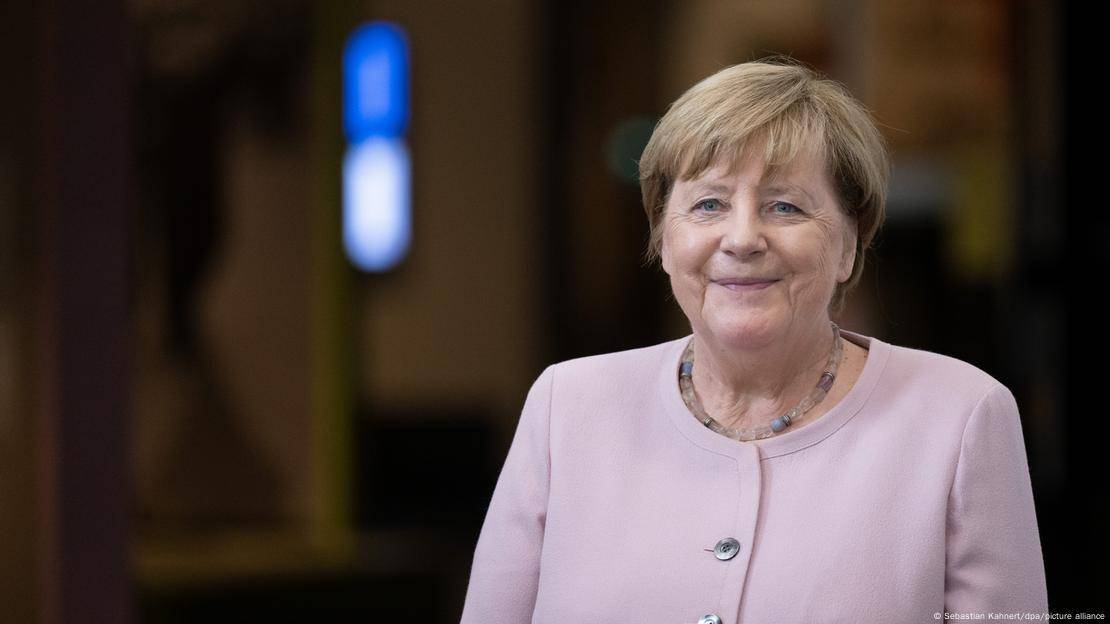 А. Меркель заявила, что Польша и страны Балтия препятствовали переговорам ЕС с Россией