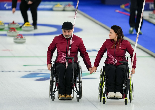 Полина Рожкова и Агрис Ласманс завоевали бронзу на зимних Паралимпийских играх