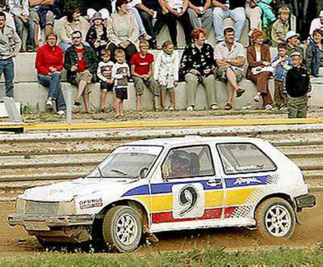 На даугавпилсском автотреке -чемпион Латвии 2006 года Алдис Каспарович