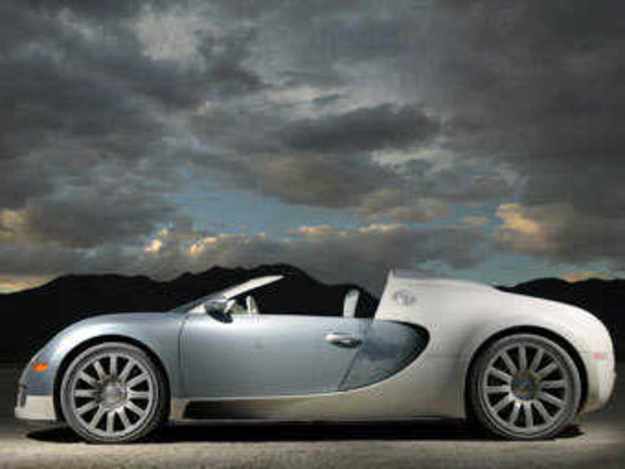 Bugatti Veyron. Фото c сайта autojunk.nl
