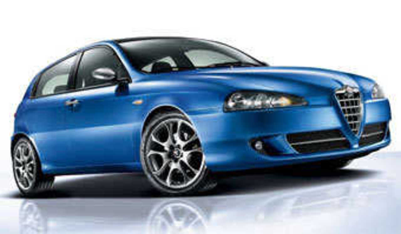 Alfa Romeo 147 Blackline. Фото Alfa Romeo