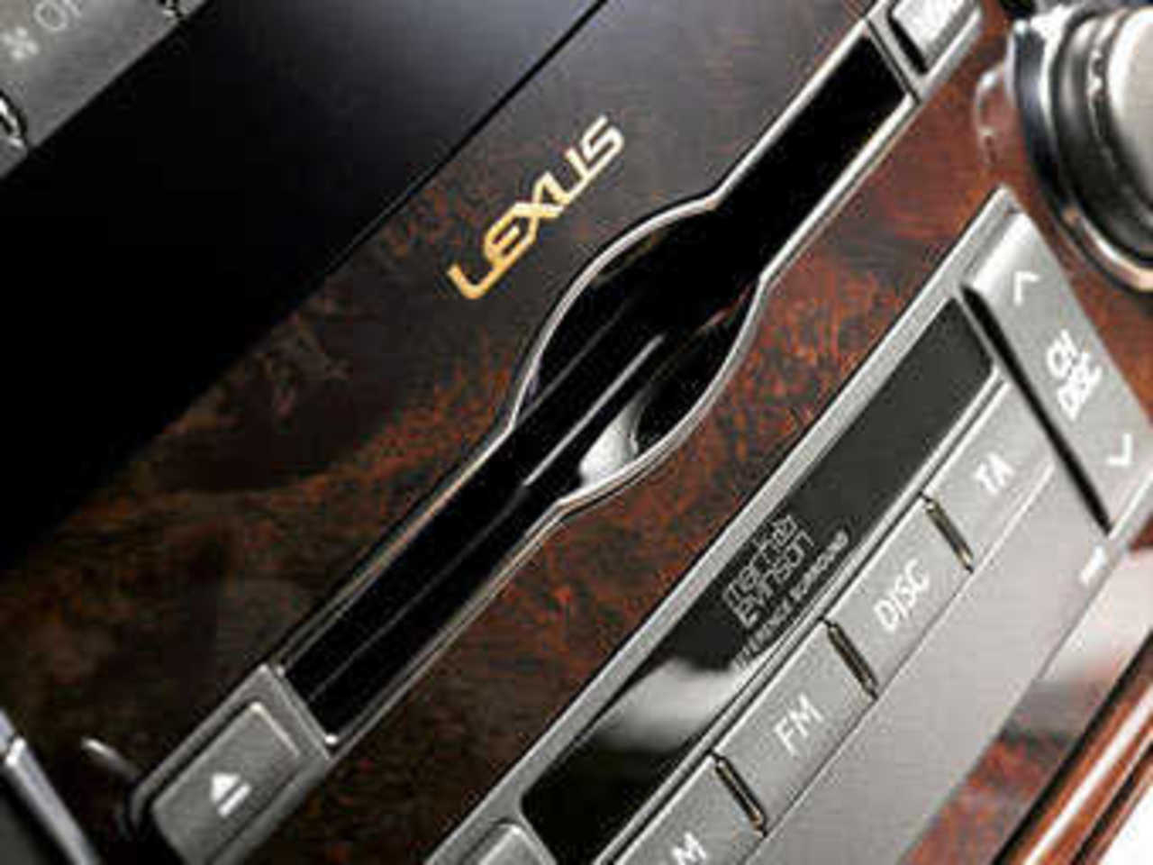 Аудиосистема Mark Levinson. Фото Lexus