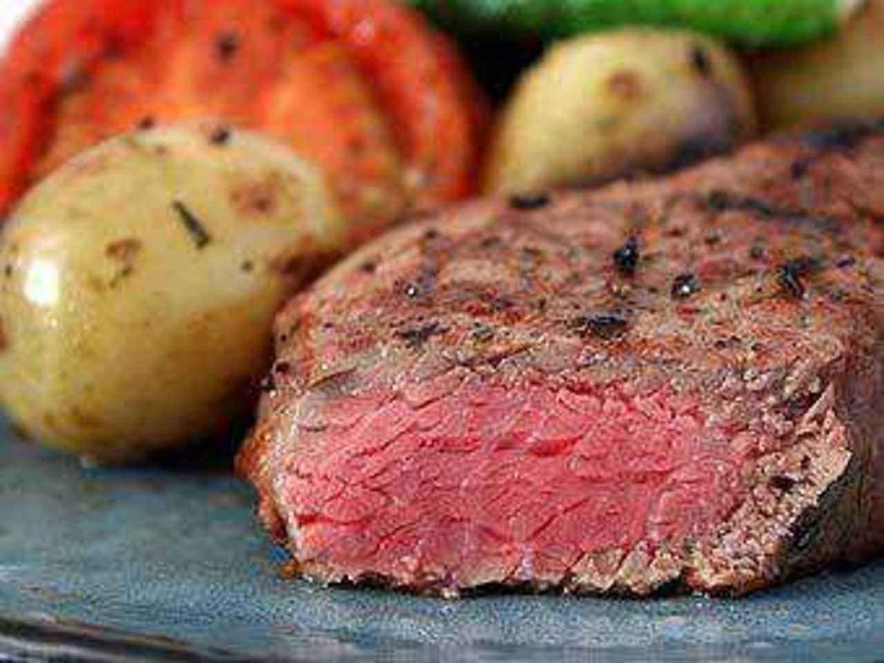 Стейк из говядины. Фото с сайта whatwereeating.com