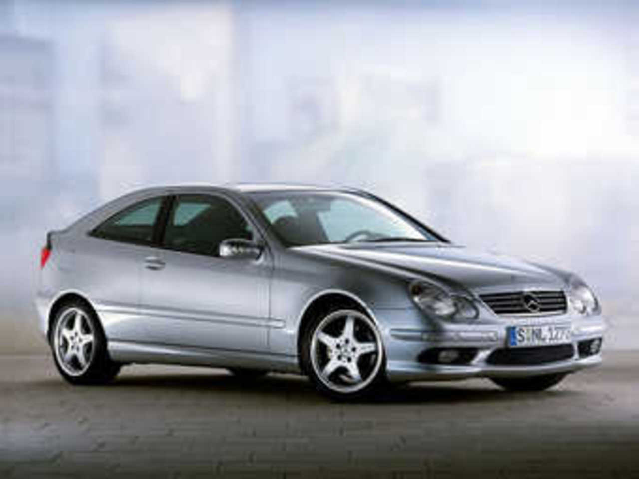 Mercedes-Benz C-Class Sport Coupe. Фото Mercedes-Benz