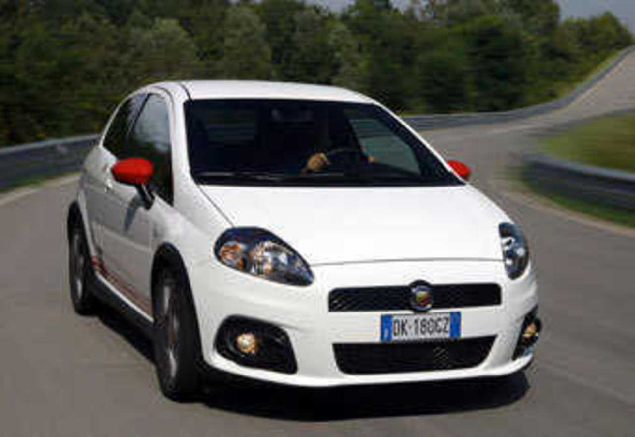 Fiat Grande Punto Abarth. Фото Fiat