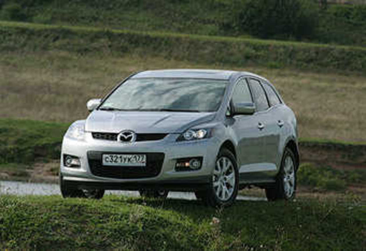 Mazda CX-7. Фото Ленты.Ру