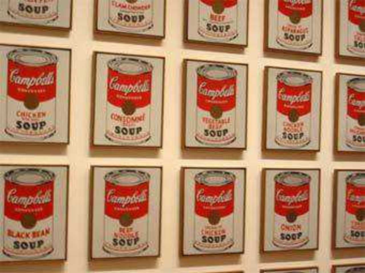 Фрагмент произведения Энди Уорхола "Банки из-под супа Campbell's". Фото с сайта painting.about.com