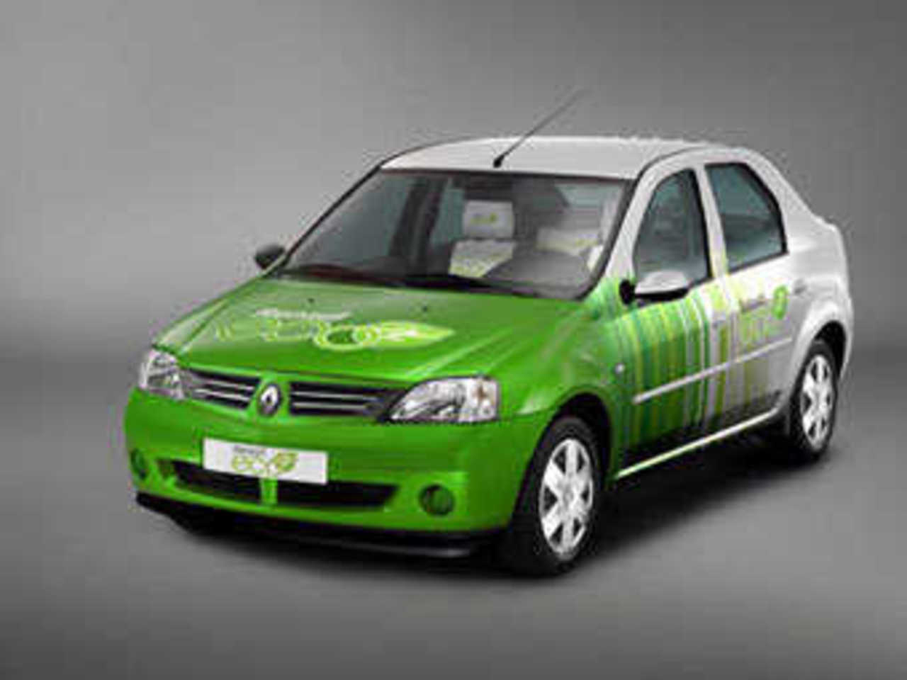 Renault Logan Eco2. Фото Renault
