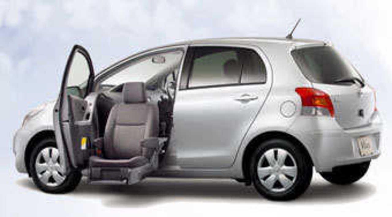 Toyota Vitz. Фото Toyota