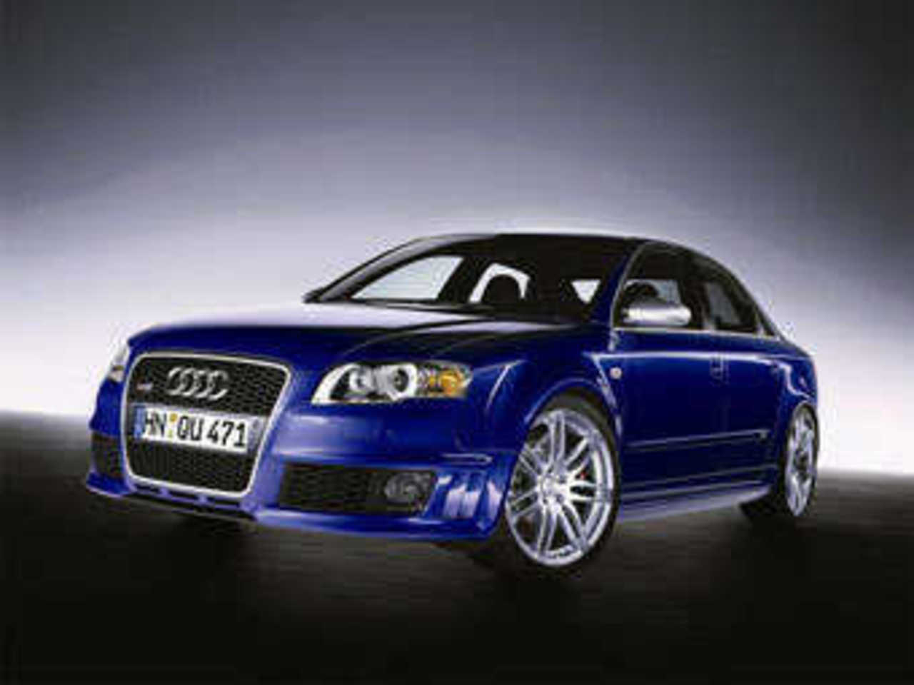Audi RS4. Фото Audi