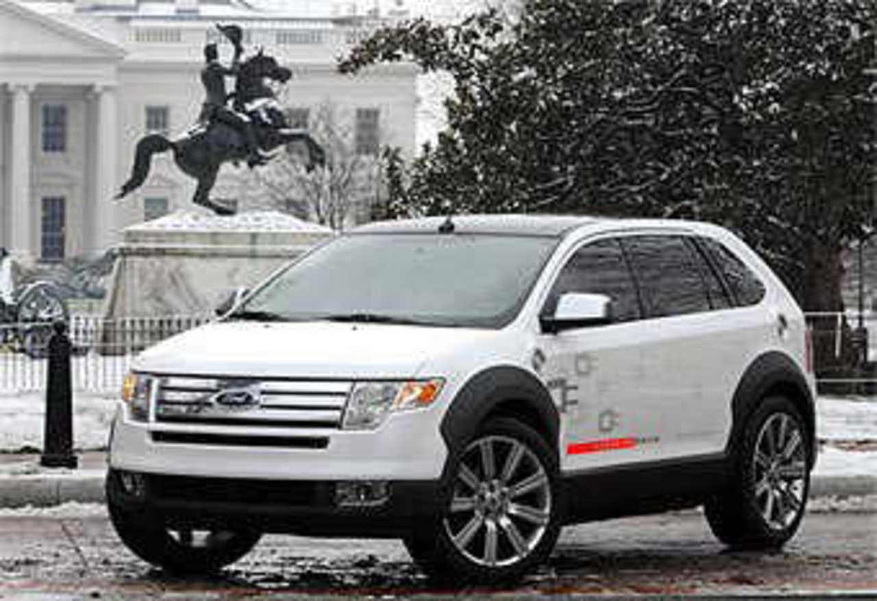 Ford Edge HySeries Drive. Фото Ford
