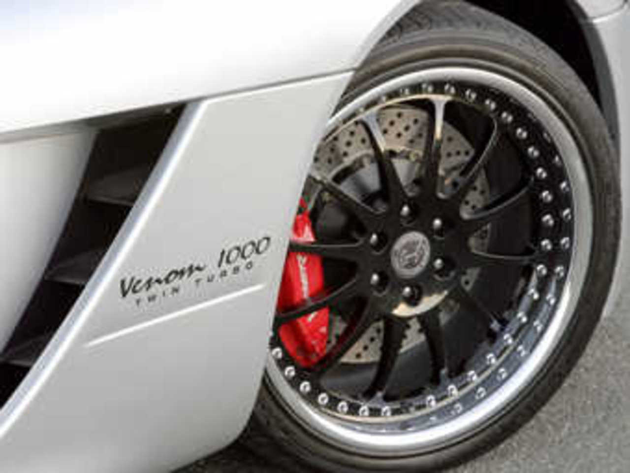 Фото Hennessey