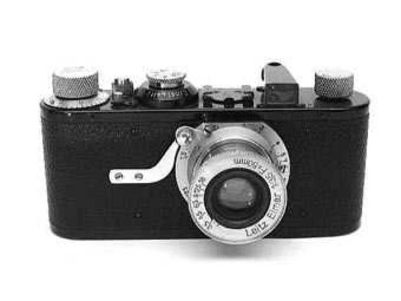 Фотоаппарат Leica 1923-го года выпуска. Фото с сайта leica.boom.ru