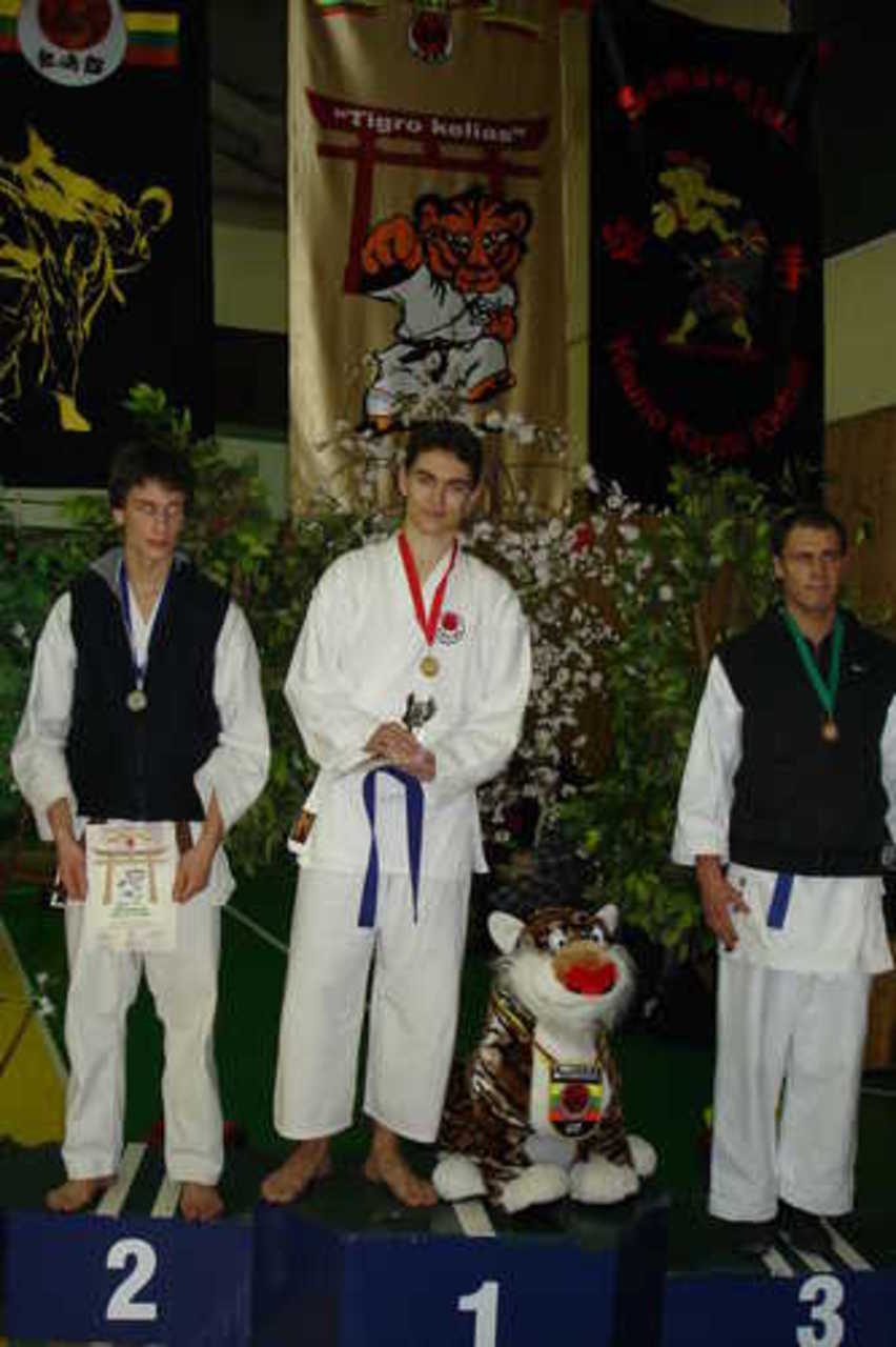 на фото Вадим Короленко-чемпион!