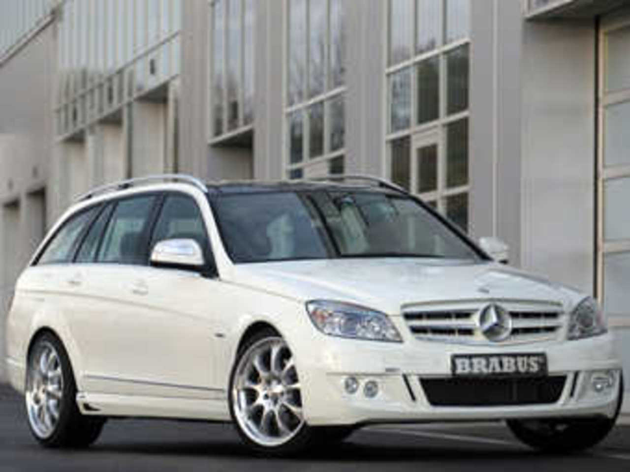 Mercedes-Benz C-Class Brabus. Фото Brabus