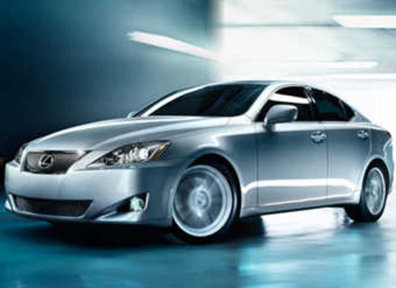 Lexus IS250. Фото Lexus