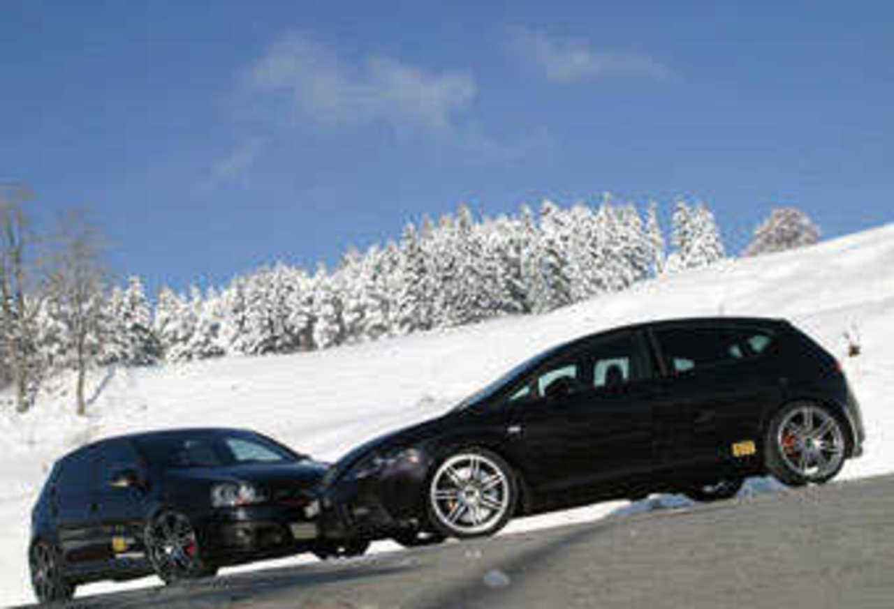 VW Golf GTI и Seat Leon Cupra. Фото O.CT Tuning