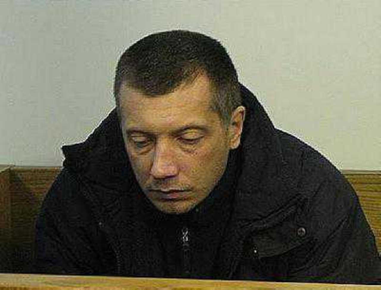Андрей Климов сохраняет равнодушие.