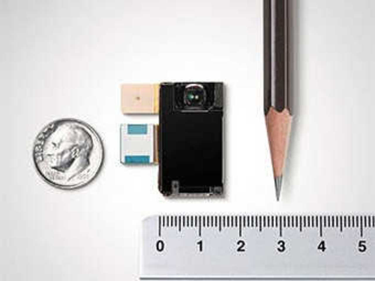 CMOS-сенсор Samsung, фото с сайта engadget.com