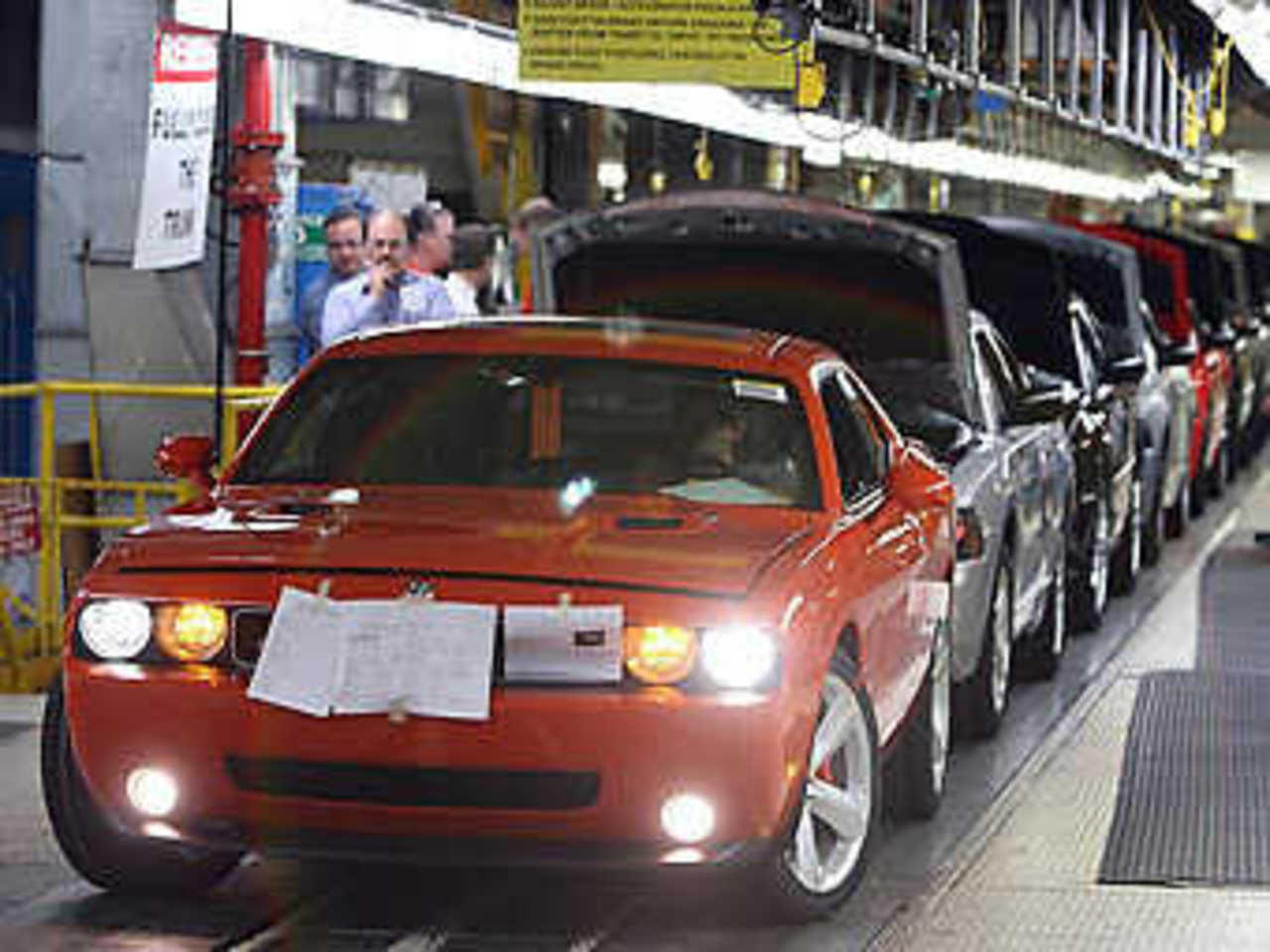 Сборочная линия Dodge Challenger SRT-8. Фото Dodge
