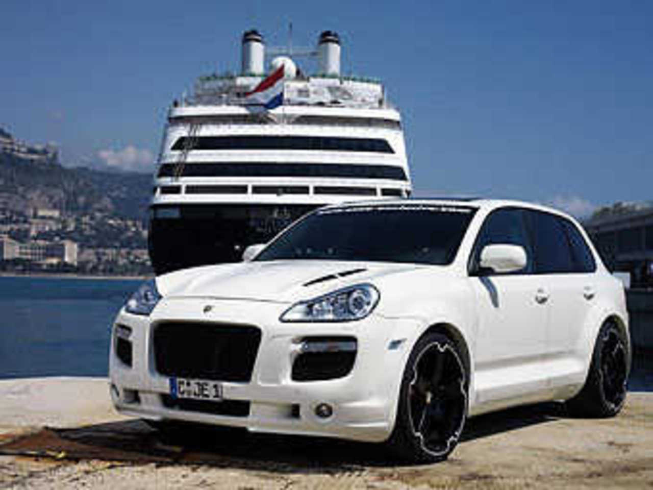 Porsche Cayenne 550 GT Biturbo. Фото компании Enco