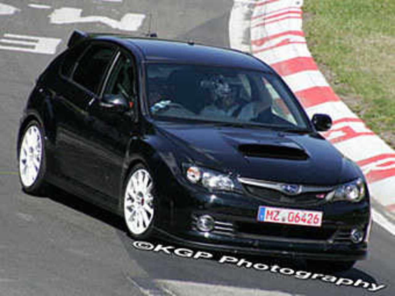 Subaru Impreza WRX STi Spec C. Фото с сайта edmunds.com