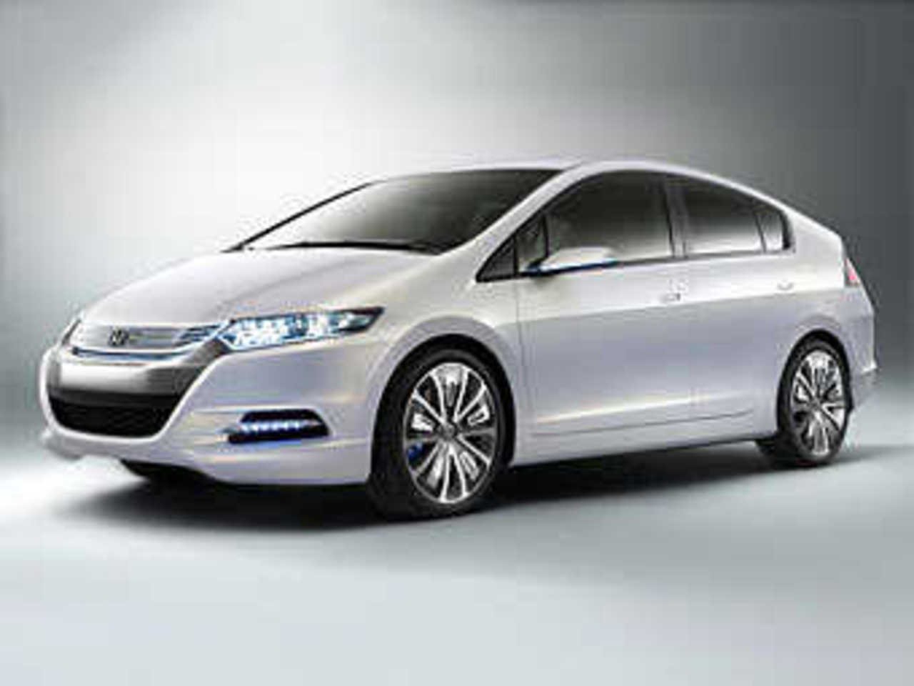 Honda Insight 2. Фото Honda