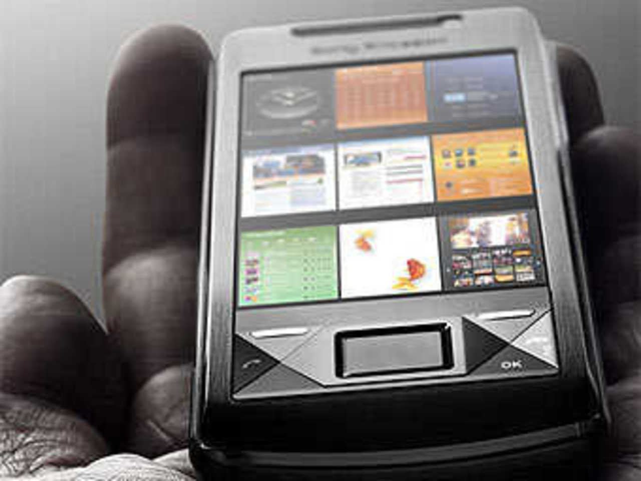 Sony Ericsson Xperia X1. Фото пресс-службы компании