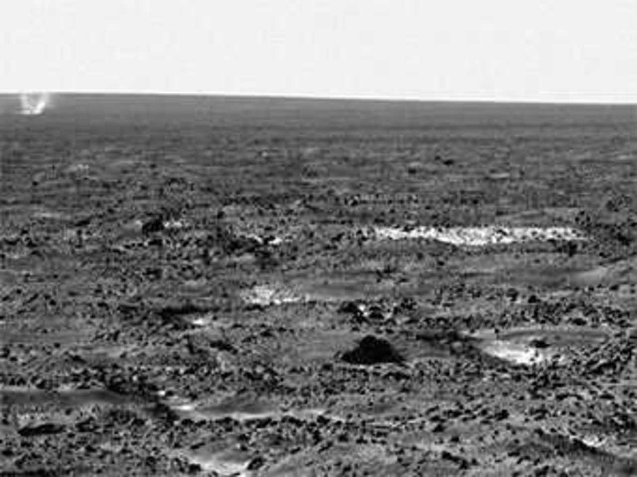 Одна из сделанных "Фениксом" фотографий пылевого шторма. Фото NASA/JPL-Caltech/University of Arizona/Texas A&M University