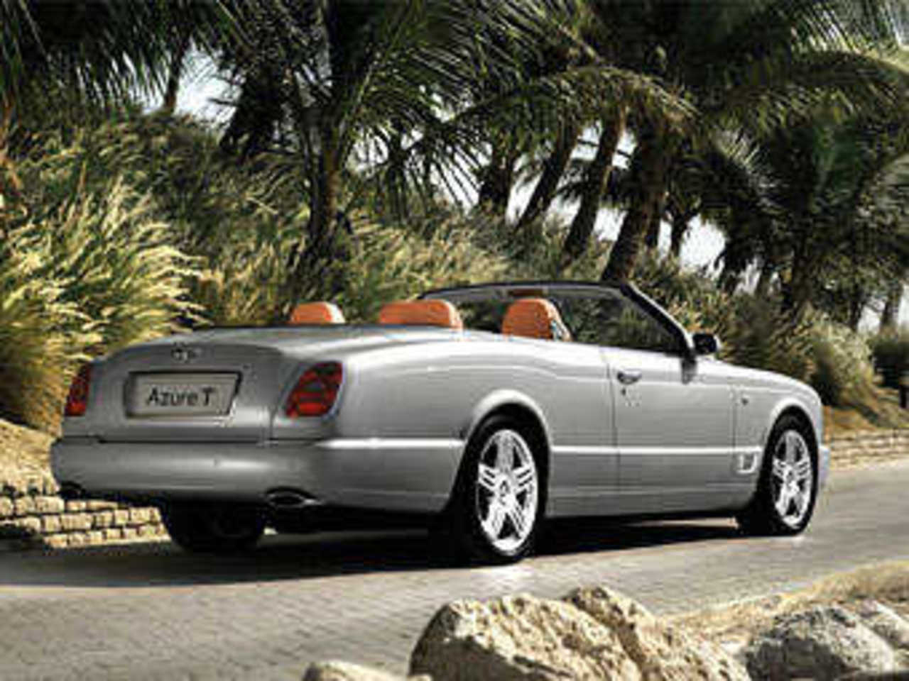 Bentley Azure T. Фото Bentley