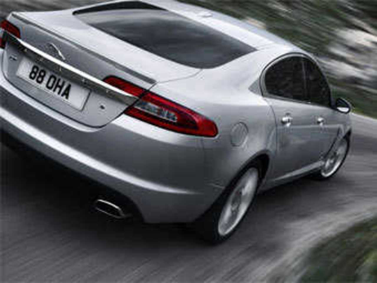 Jaguar XF Diesel S. Фото Jaguar