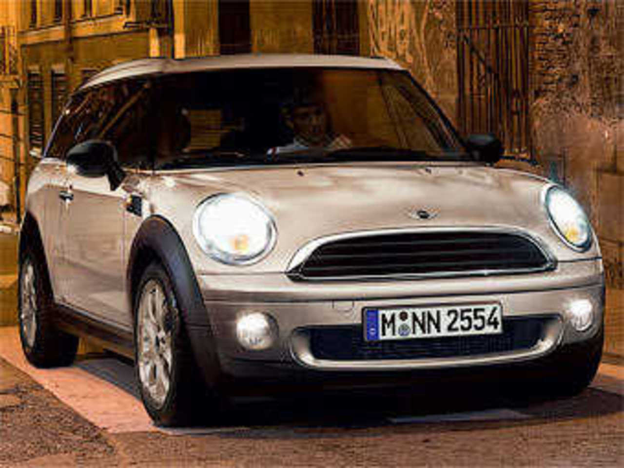 MINI One Clubman. Фото MINI