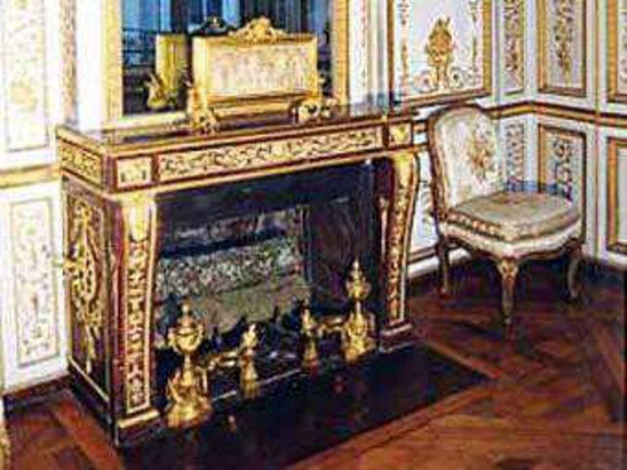 Туалет Людовика XVI в Версальском дворце. Фото с сайта amisdeversailles.com