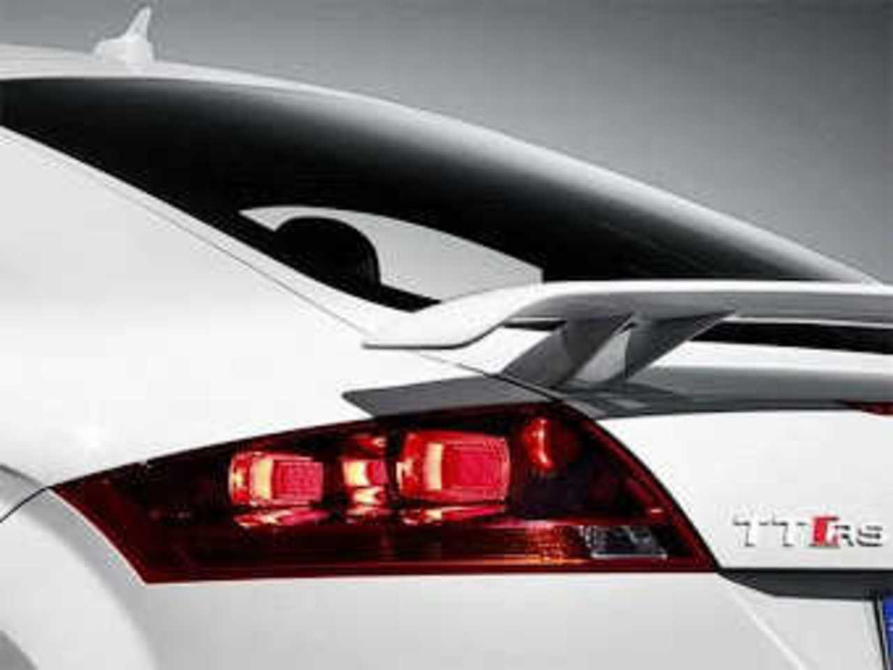 Audi TT RS. Фото с сайта worldcarfans.com