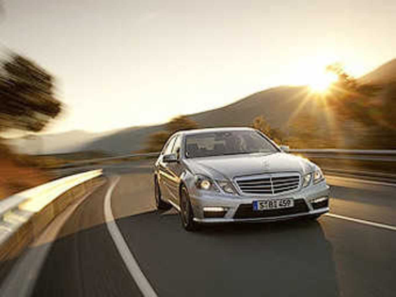 Mercedes-Benz E63 AMG. Фото Mercedes-Benz