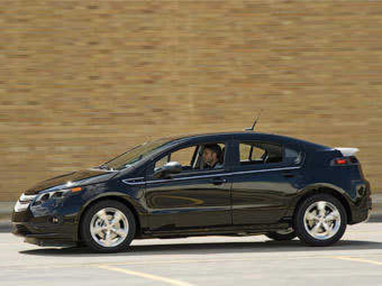 Тестовый экземпляр Chevrolet Volt. Фото Chevrolet