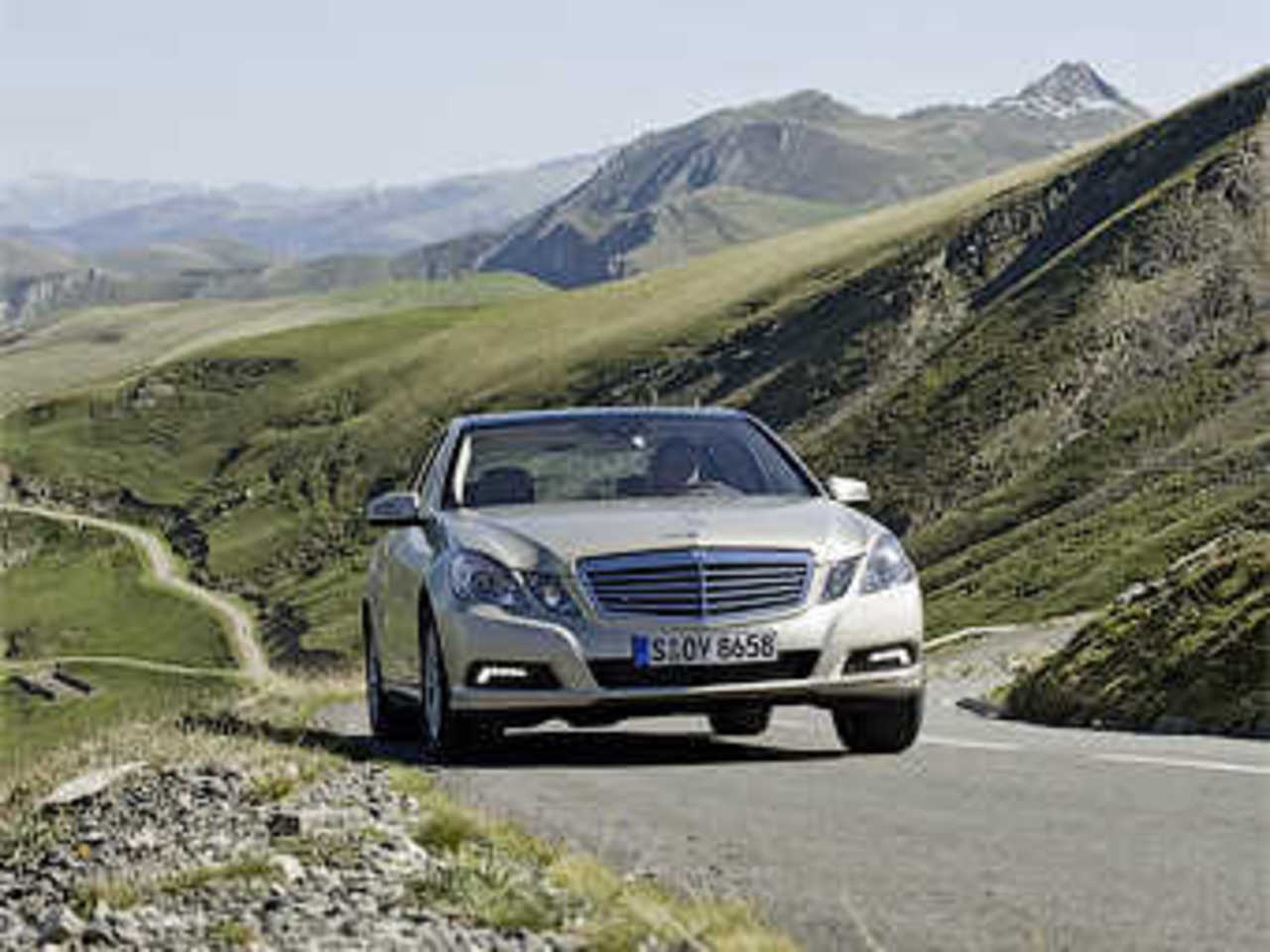 Mercedes-Benz E-Class. Фото Mercedes-Benz