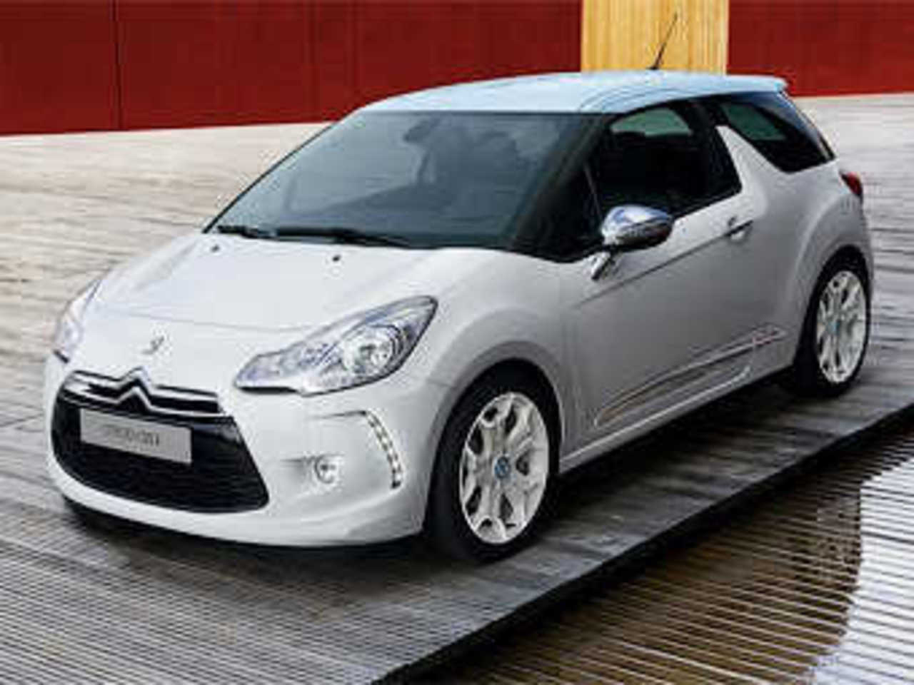 Citroen DS3. Фото с сайта autocar.co.uk