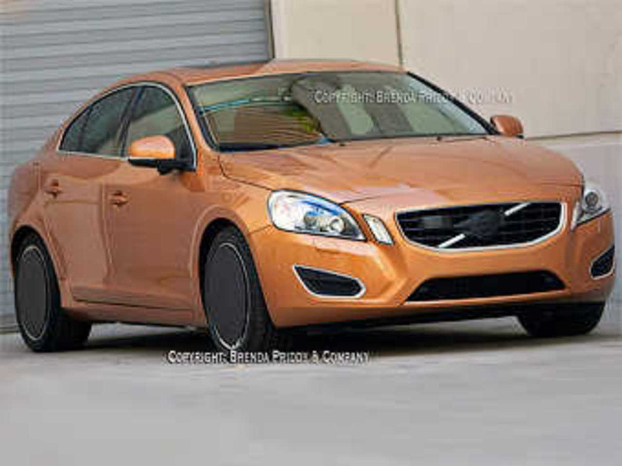 Шпионские фотографии нового Volvo S60. Фото с сайта leftlanenews.com