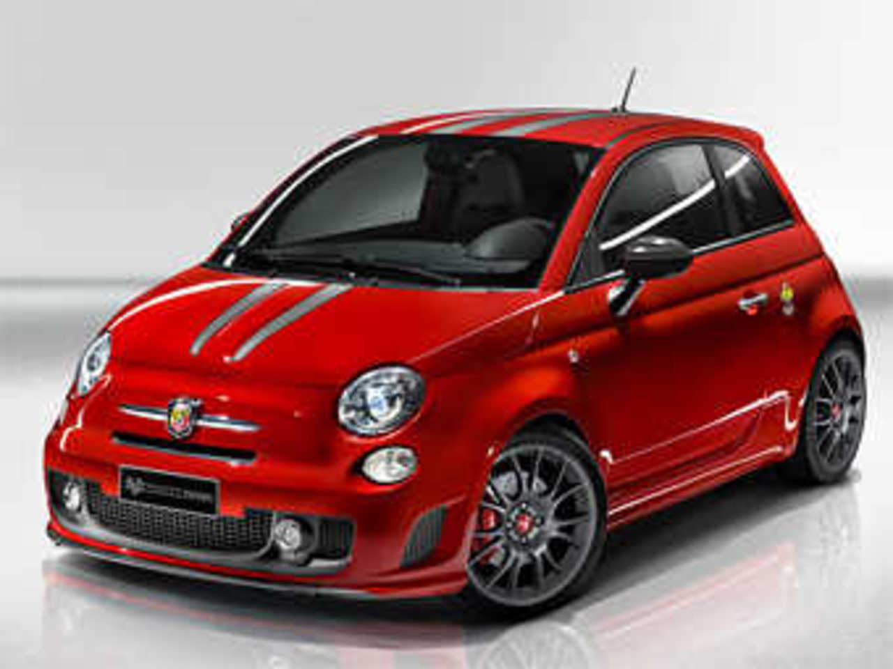 Abarth 695 Tributo Ferrari. Фото Fiat
