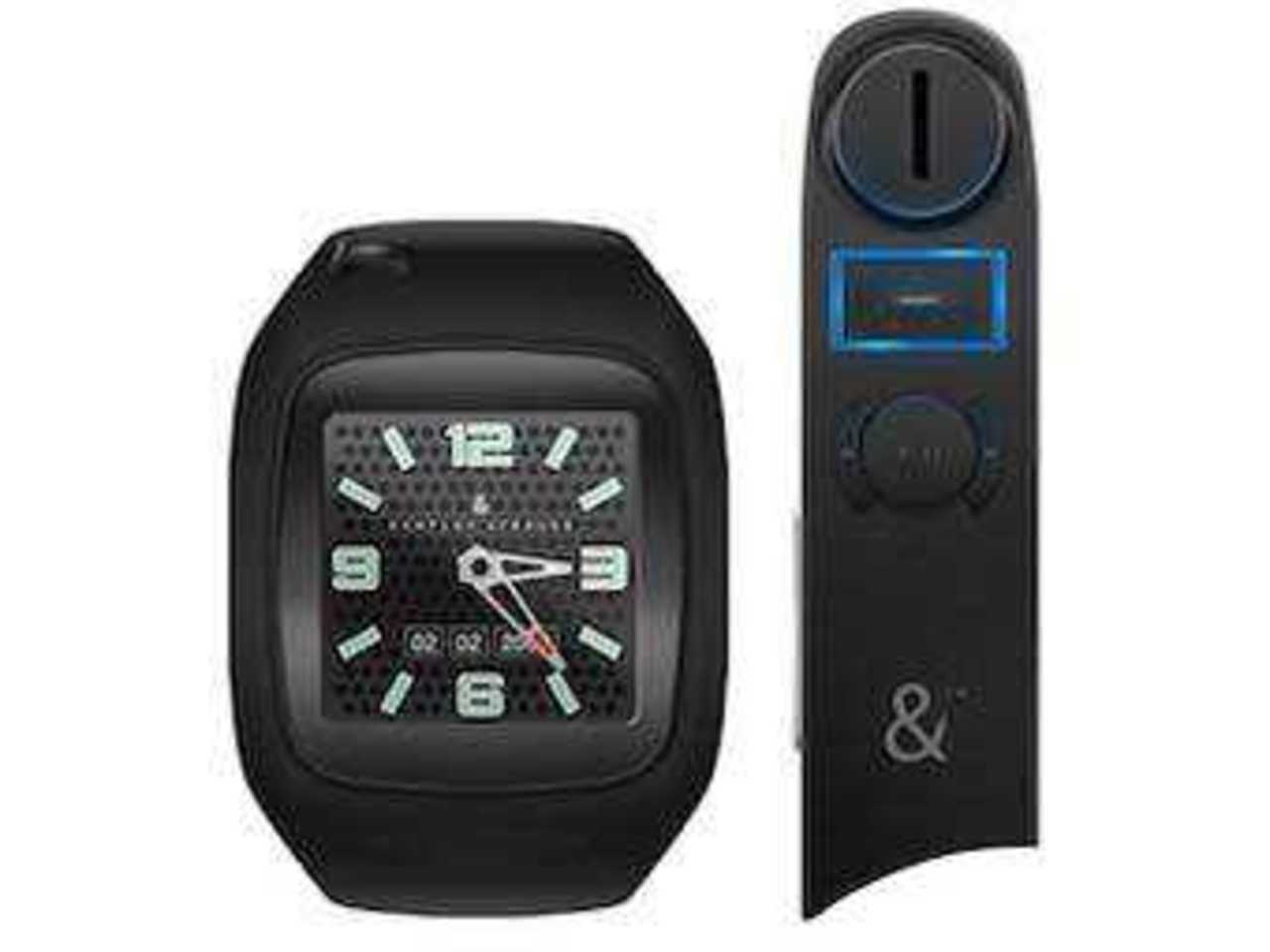 W PhoneWatch. Фото пресс-службы производителя