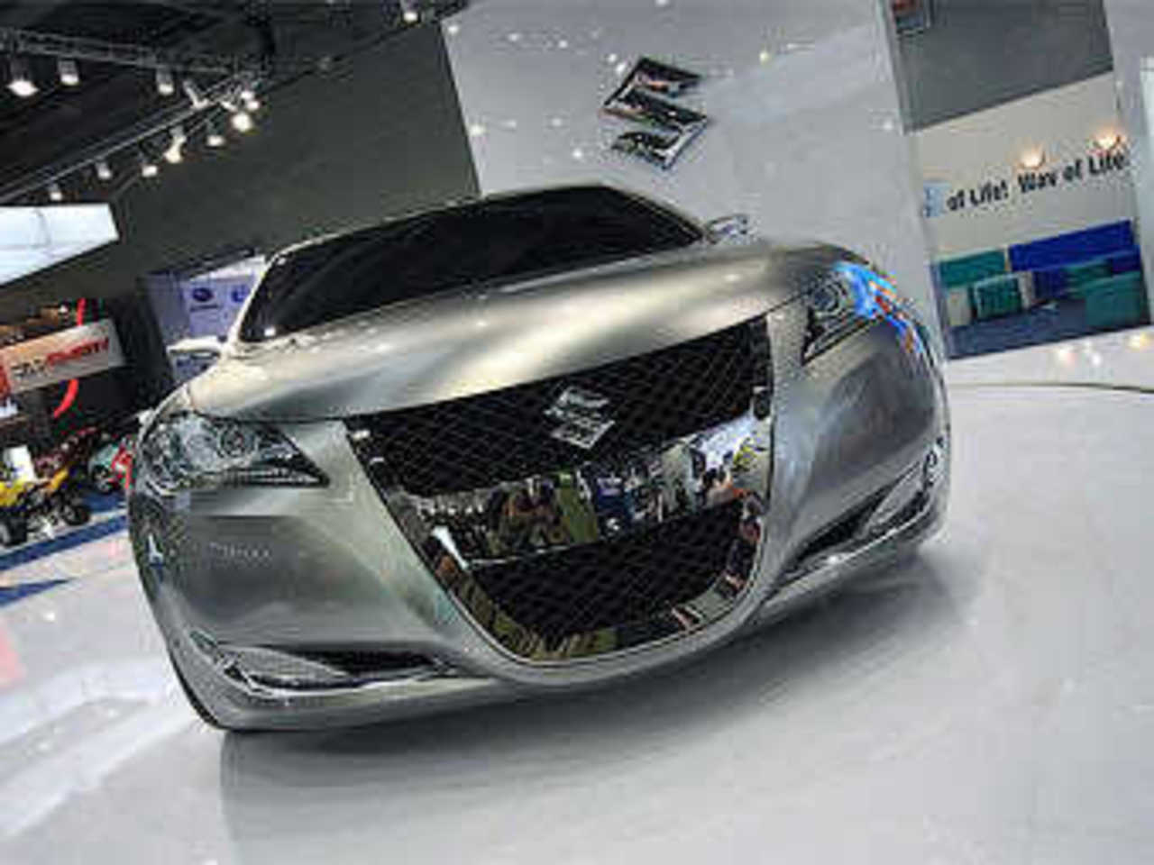 Suzuki Kizashi 3. Фото Ленты.ру